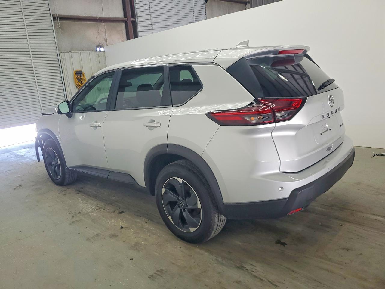 2025 NISSAN ROGUE SV — снимка 2