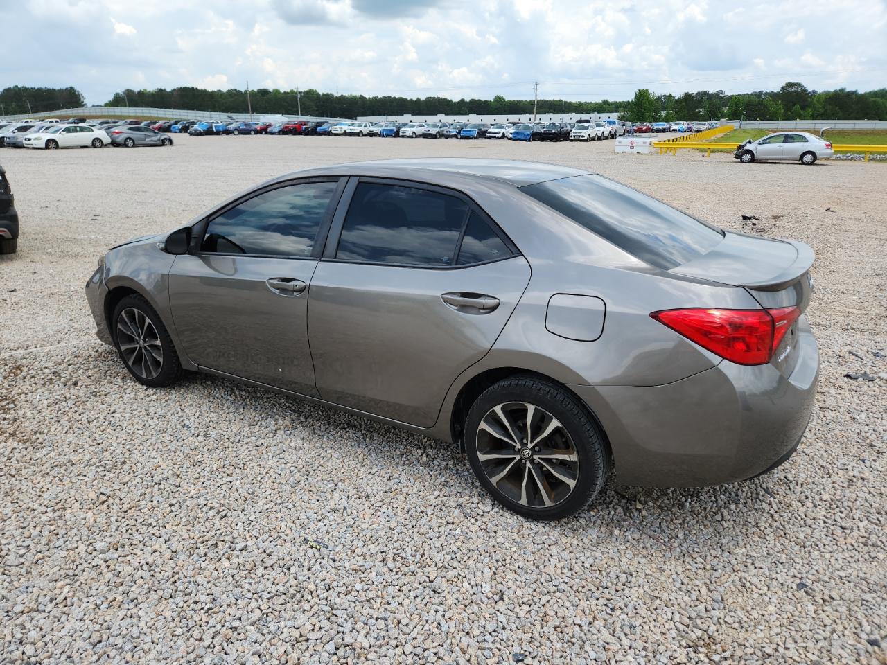2018 TOYOTA COROLLA SE — снимка 2