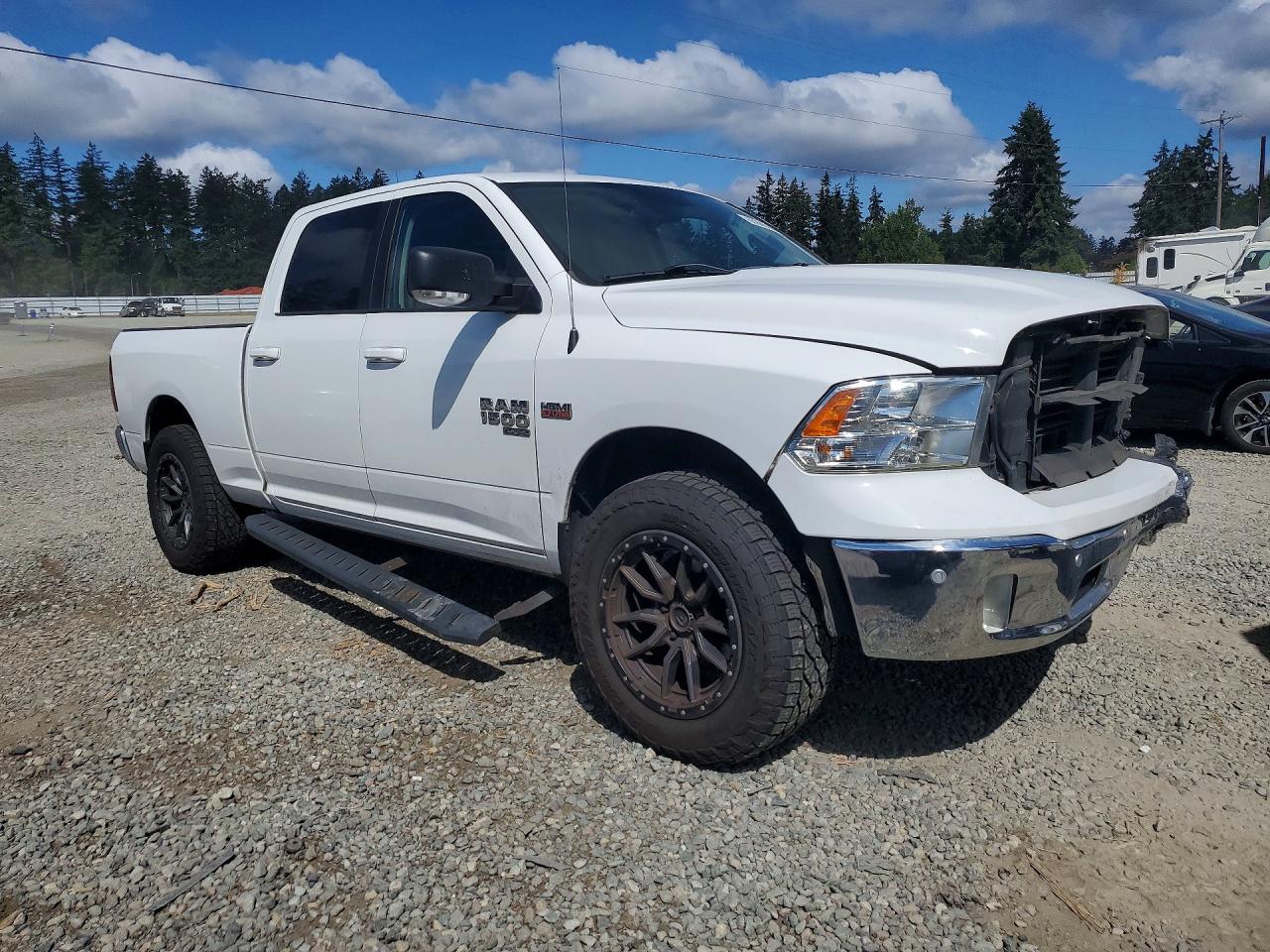 2019 RAM 1500 CLASSIC SLT — снимка 4