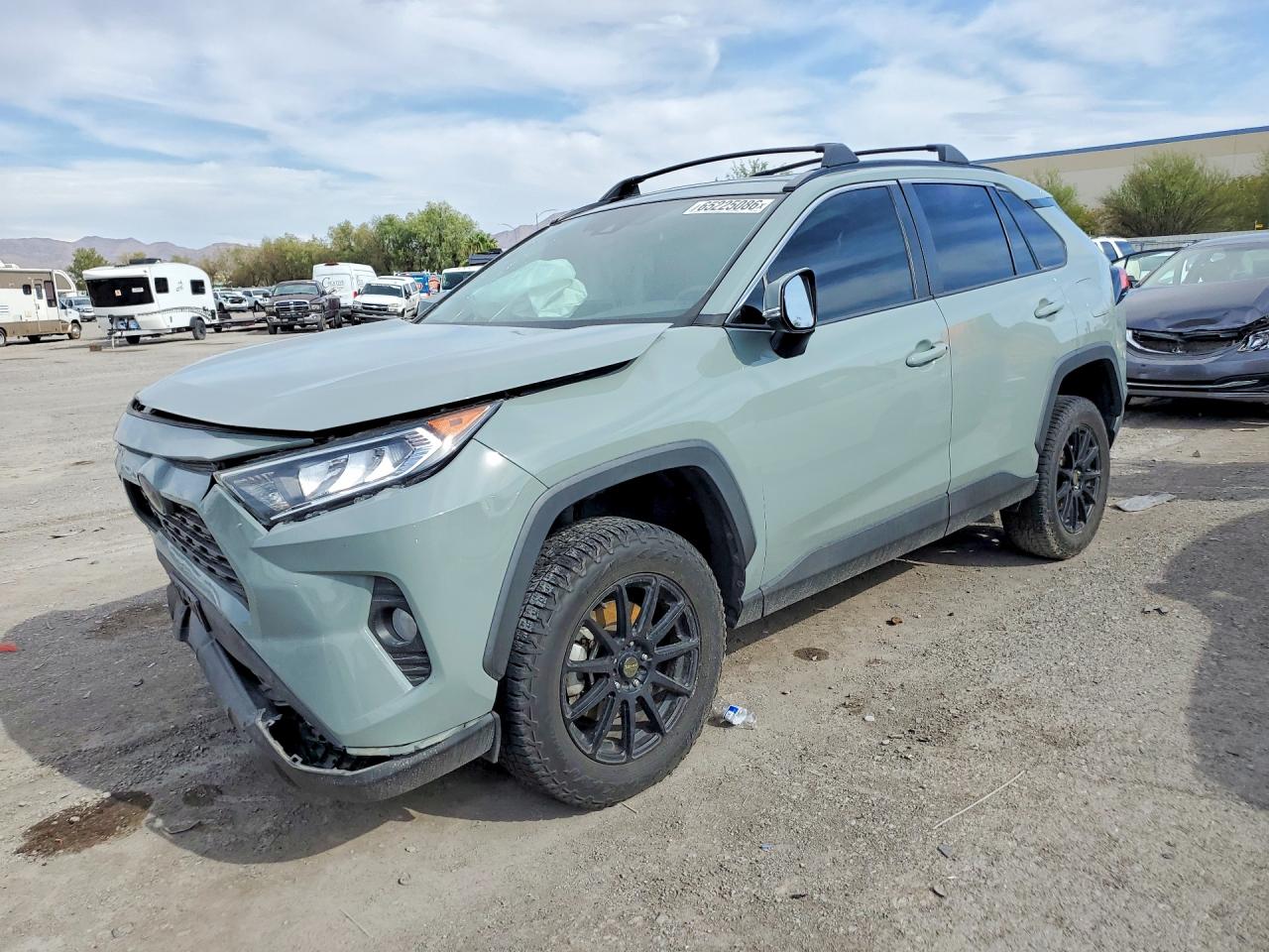 2021 TOYOTA RAV4 XLE