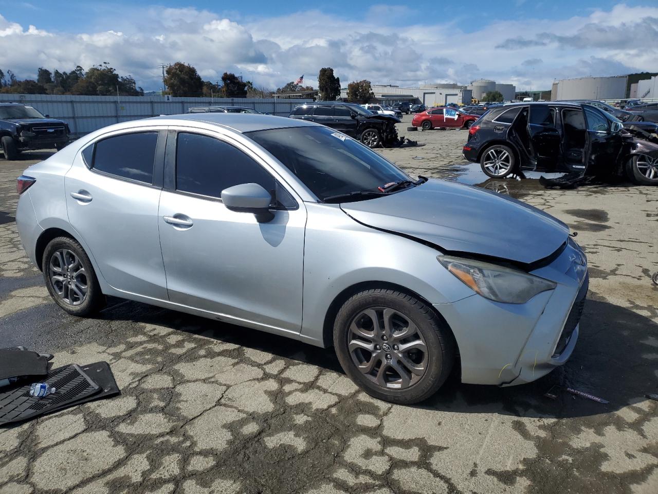 2019 TOYOTA YARIS L — снимка 4