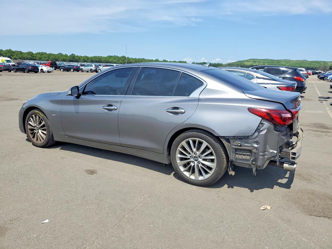 2018 INFINITI Q50 3.0T LUXE — снимка 2