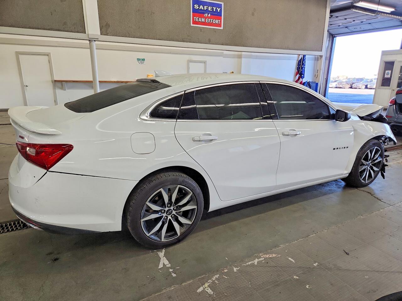 2025 CHEVROLET MALIBU RS — снимка 3