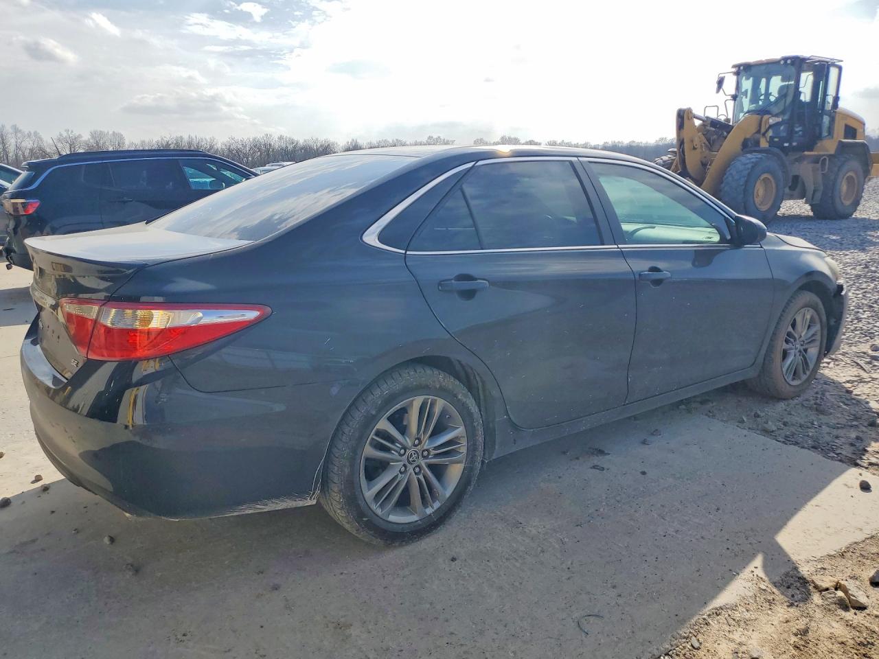 2015 TOYOTA CAMRY SE — снимка 3