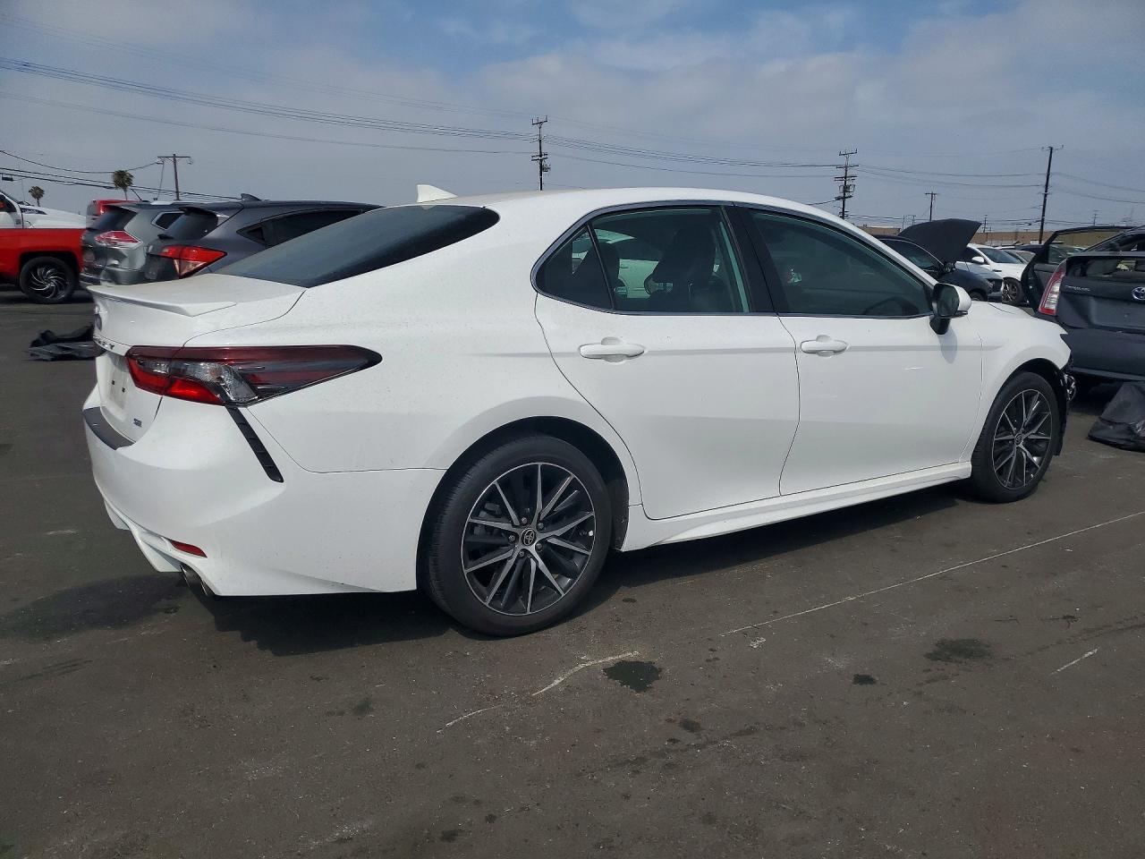 2024 TOYOTA CAMRRY — снимка 3