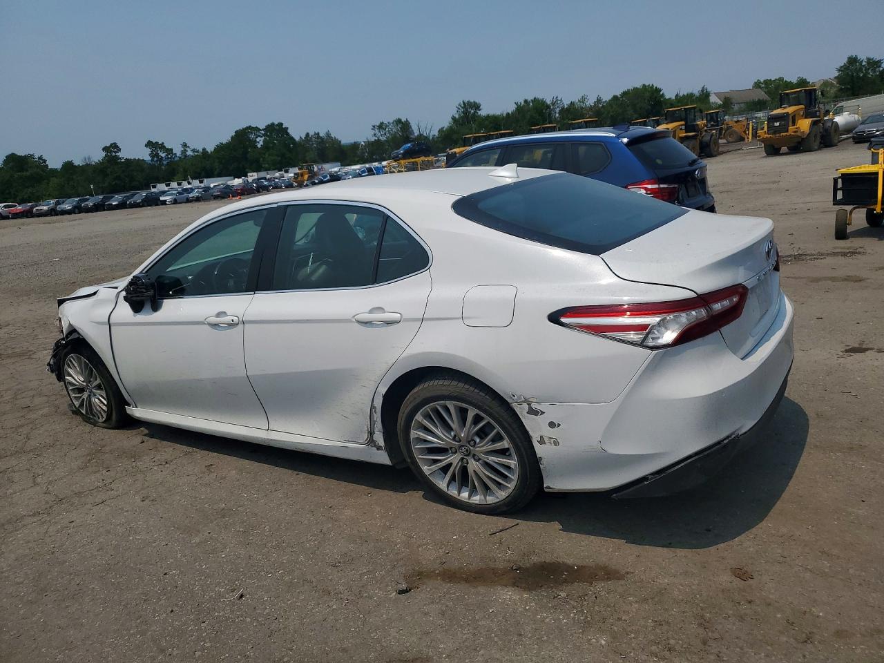 2018 TOYOTA CAMRY HYBRID XLE — снимка 2