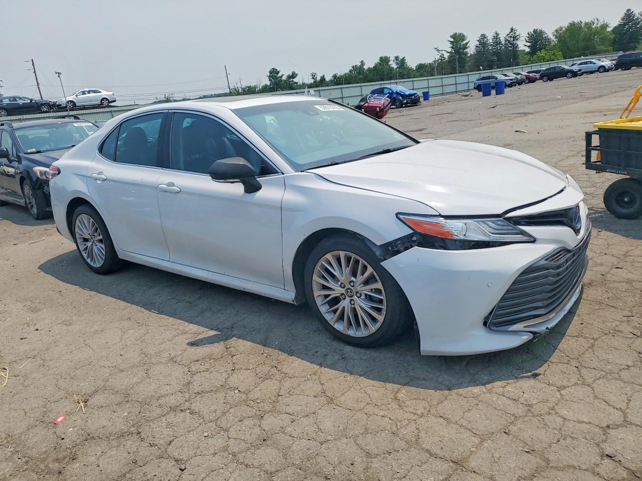 2018 TOYOTA CAMRY HYBRID XLE — снимка 4
