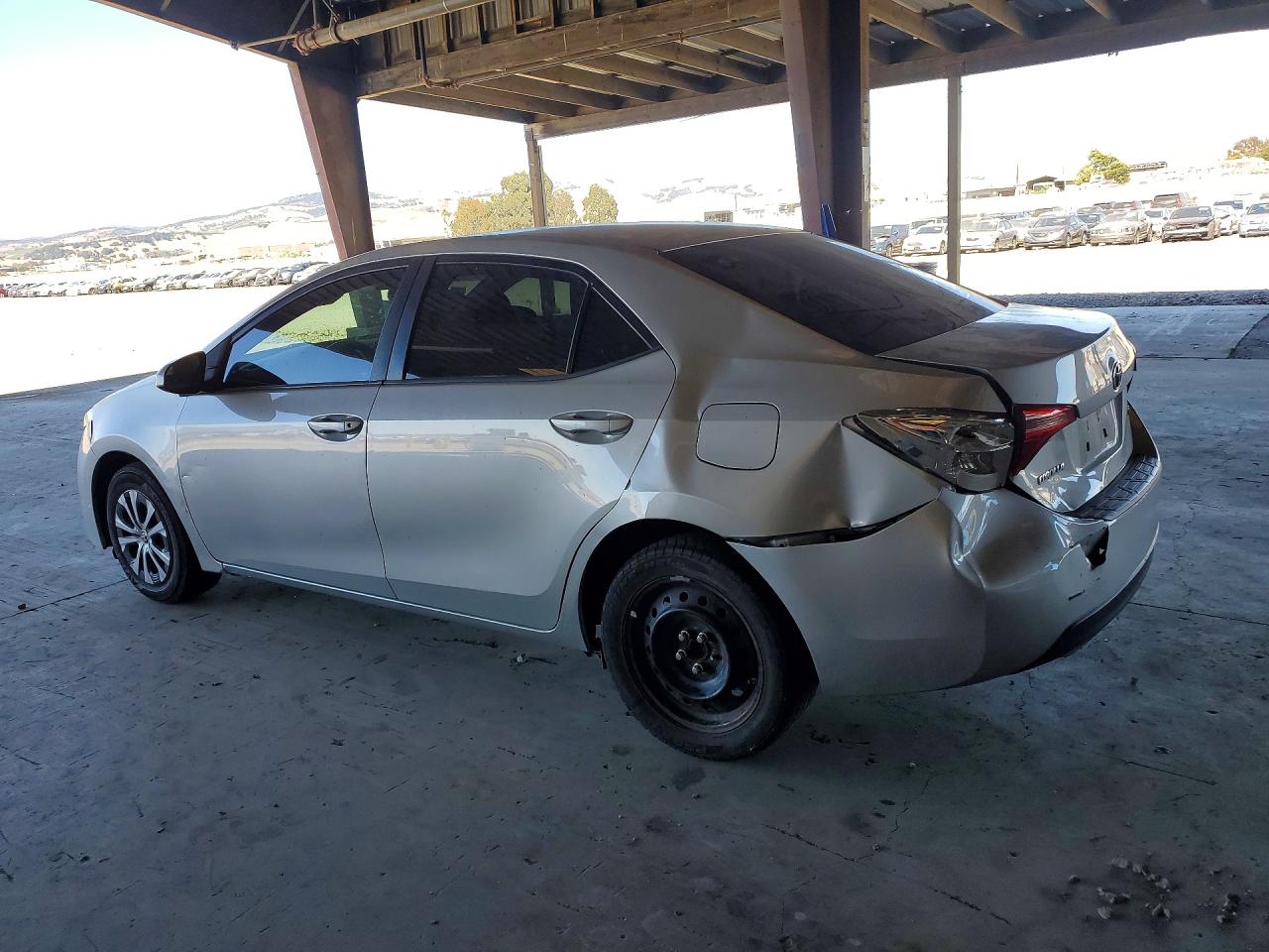 2019 TOYOTA COROLLA LE — снимка 2