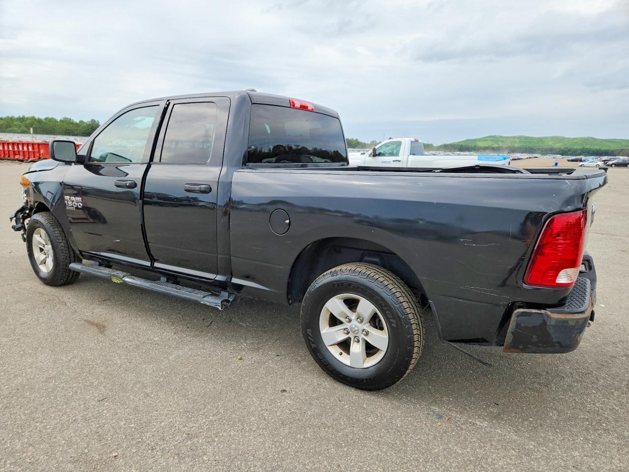 2019 RAM 1500 CLASSIC TRADESMAN — снимка 2