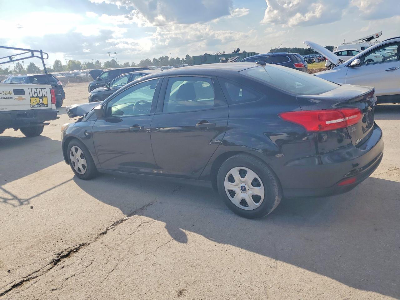 2018 FORD FOCUS S — снимка 2