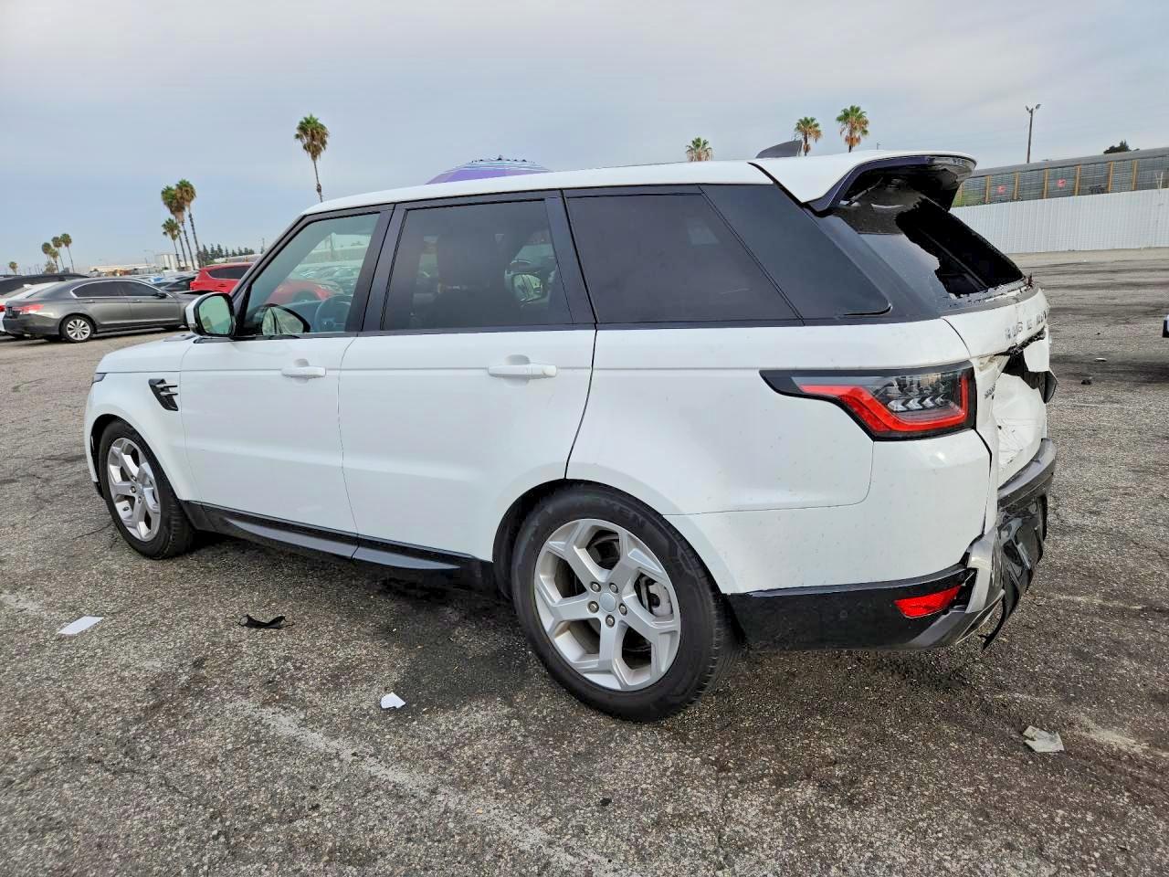 2020 LAND ROVER RANGE ROVER SPORT HSE — снимка 2