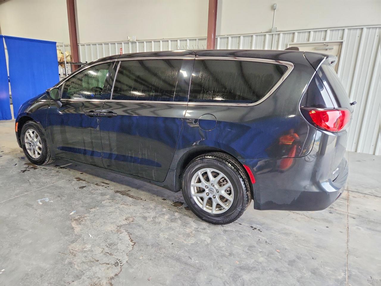 2021 CHRYSLER VOYAGER LX — снимка 2