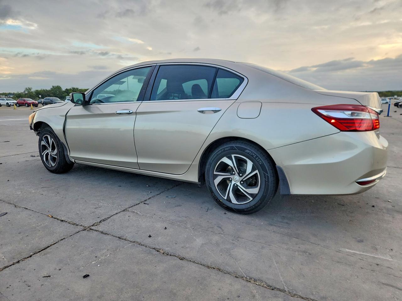 2016 HONDA ACCORD LX — снимка 2