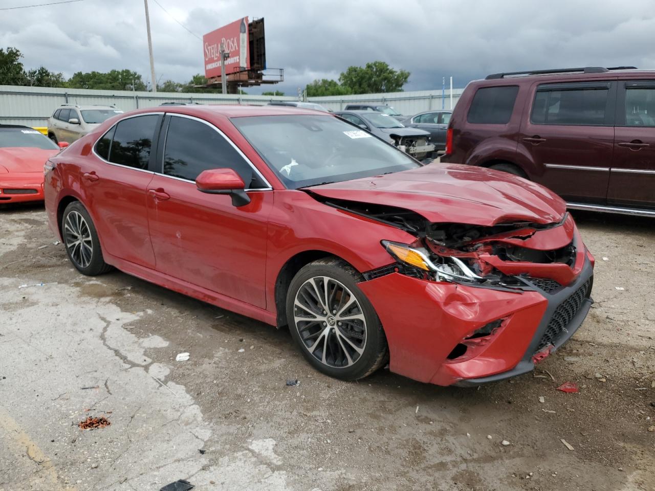 2020 TOYOTA CAMRY SE — снимка 4