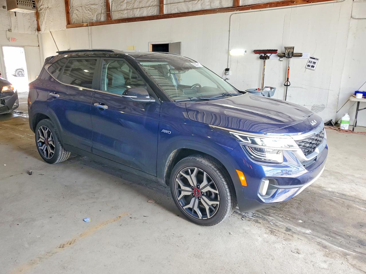 2023 KIA SELTOS SX — снимка 4