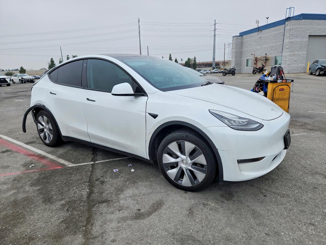 2023 TESLA MODEL Y — снимка 4