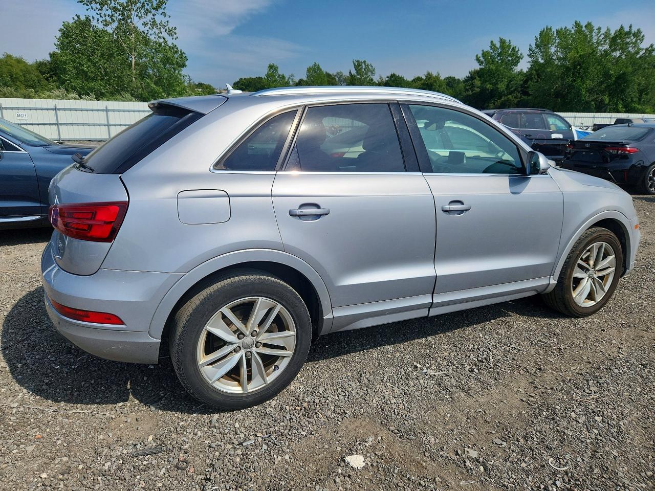 2016 AUDI Q3 PREMIUM PLUS — снимка 3