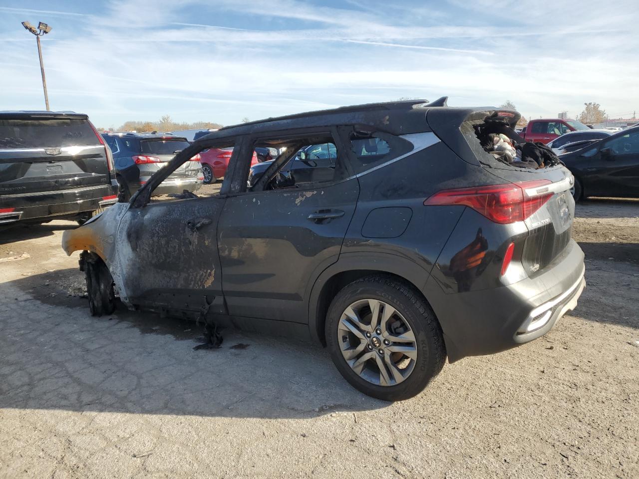 2021 KIA SELTOS S — снимка 2
