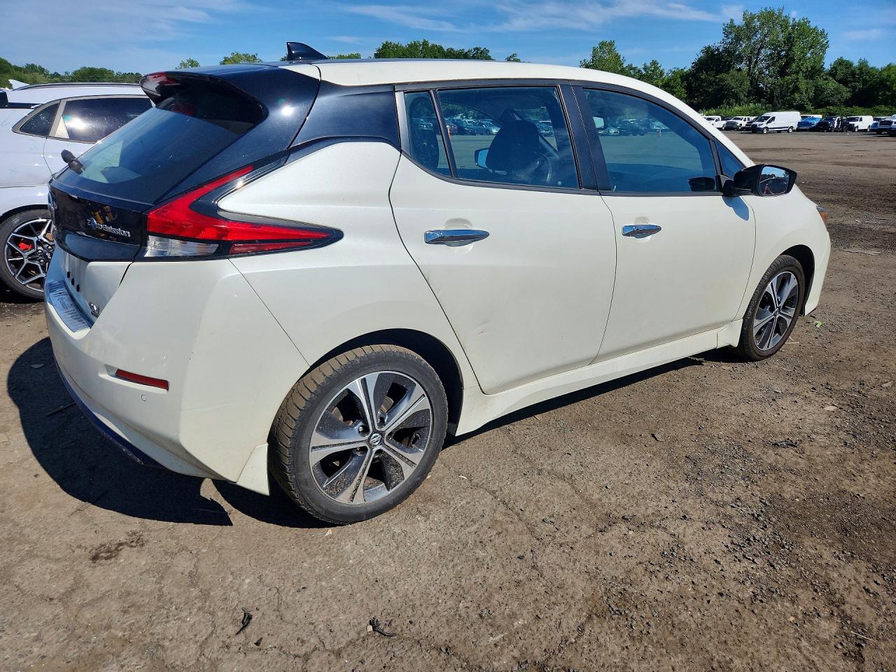 2020 NISSAN LEAF SV PLUS — снимка 3
