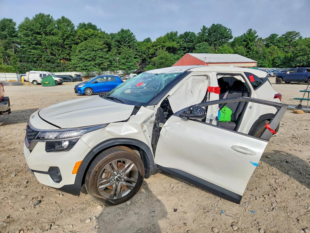 2022 KIA SELTOS LX