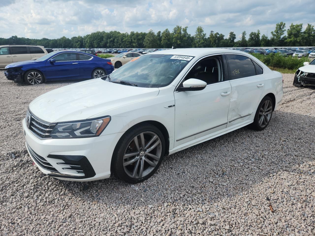 2017 VOLKSWAGEN PASSAT R-LINE