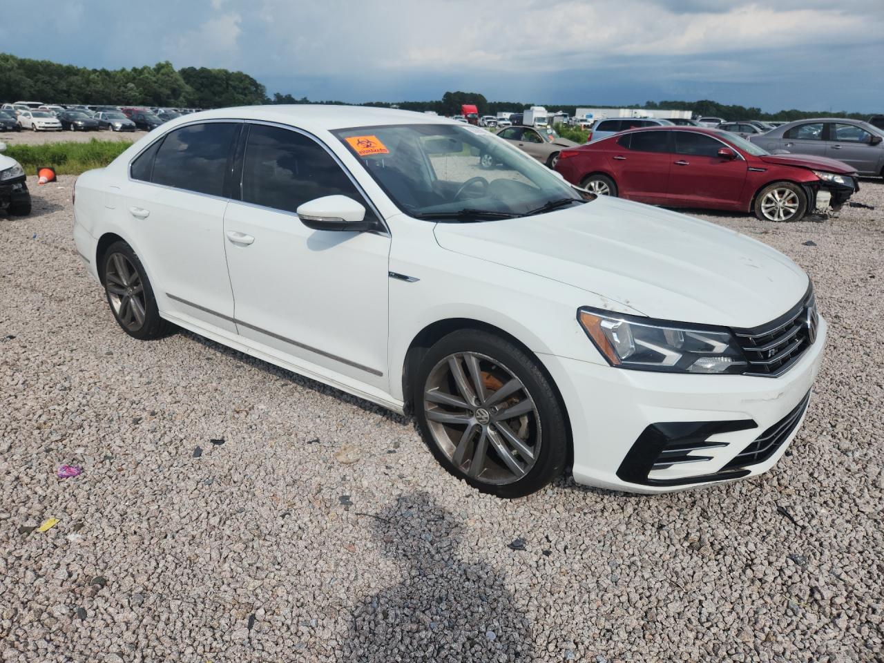 2017 VOLKSWAGEN PASSAT R-LINE — снимка 4