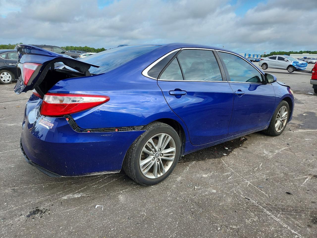 2015 TOYOTA CAMRY SE — снимка 3