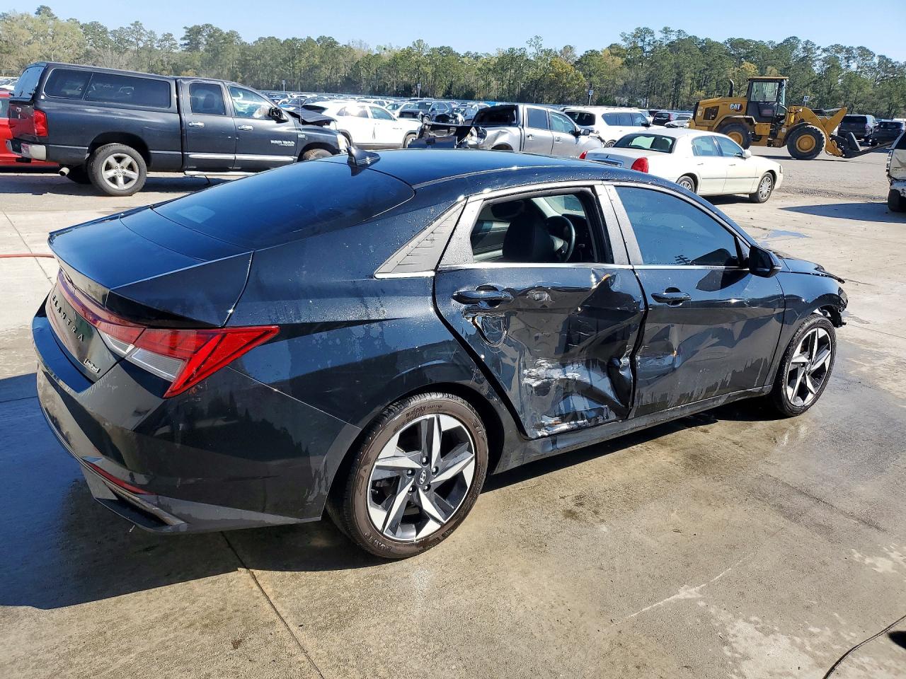 2023 HYUNDAI ELANTRA LIMITED — снимка 3