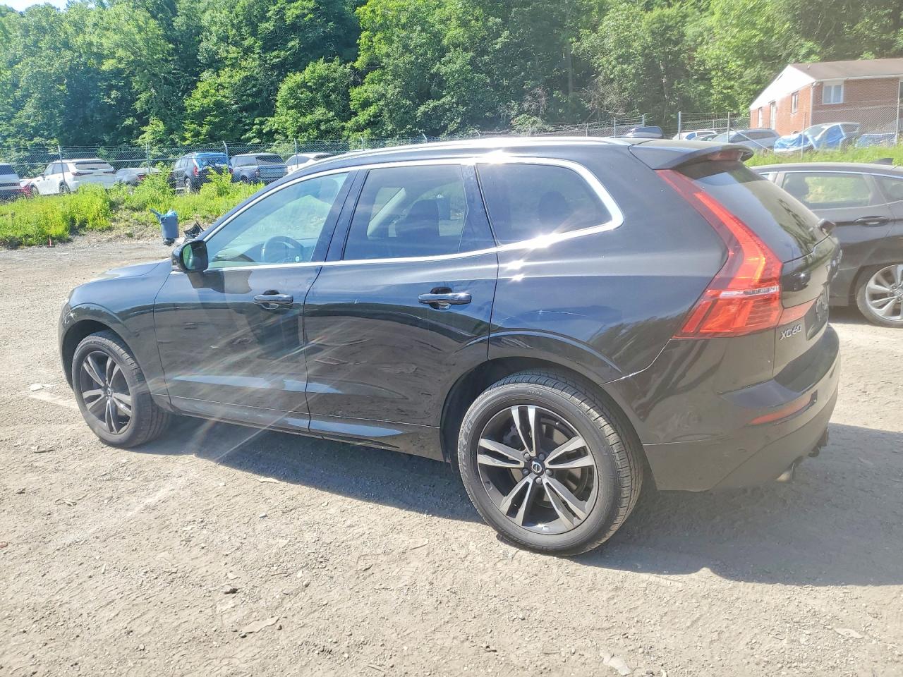 2020 VOLVO XC60 T6 MOMENTUM — снимка 2