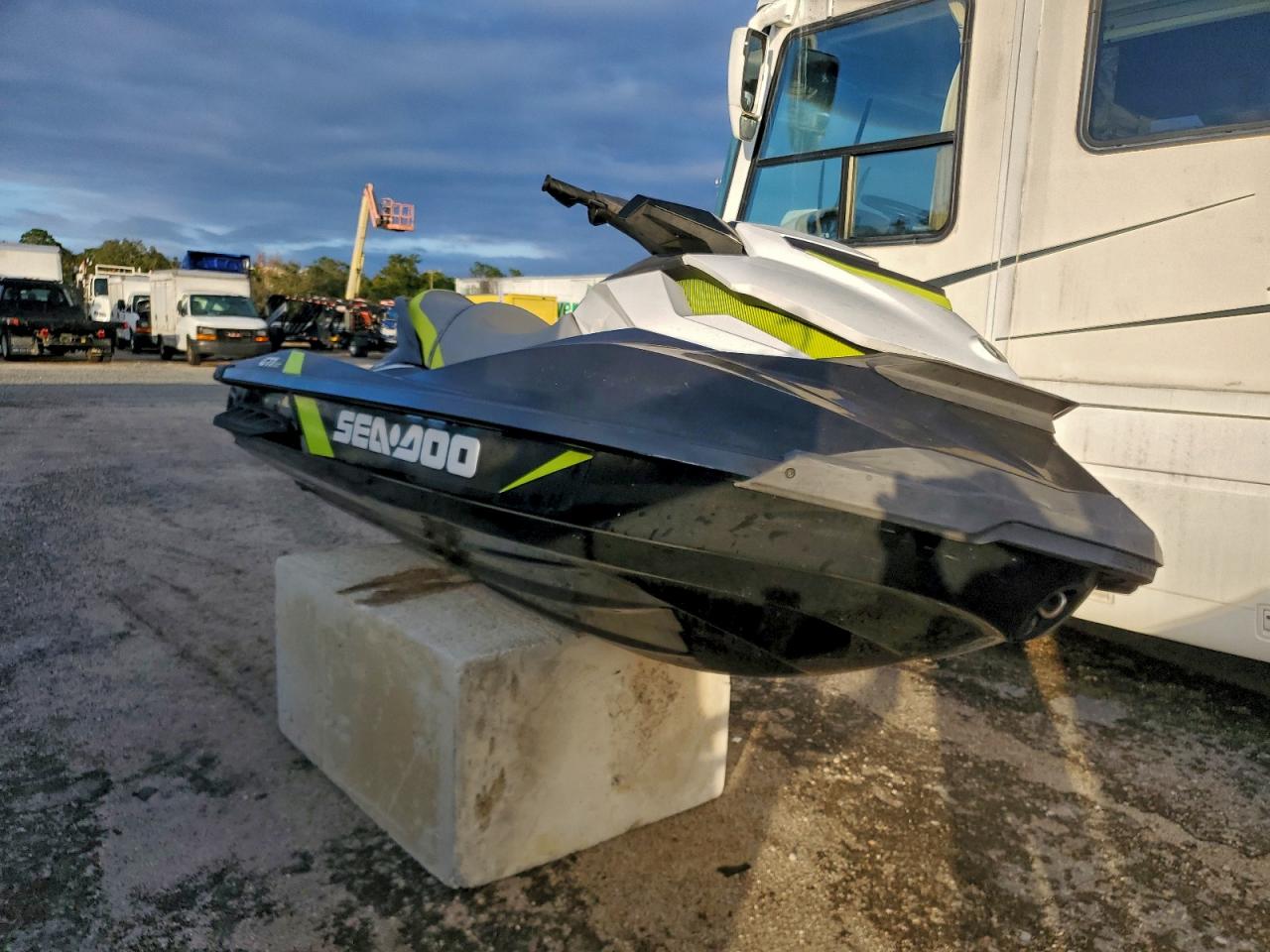 2016 SEA-DOO JET SKI