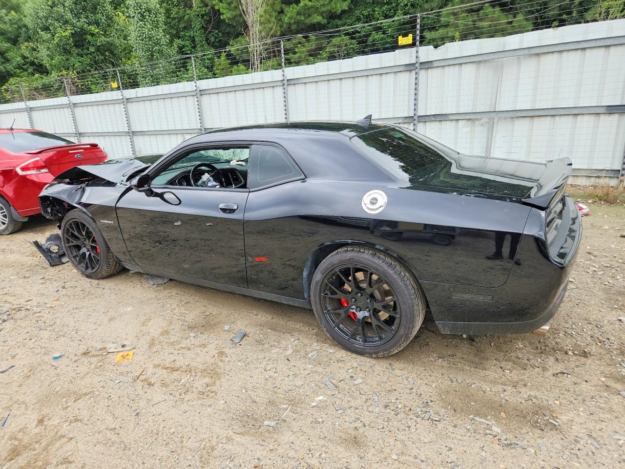 2021 DODGE CHALLENGER R/T — снимка 2