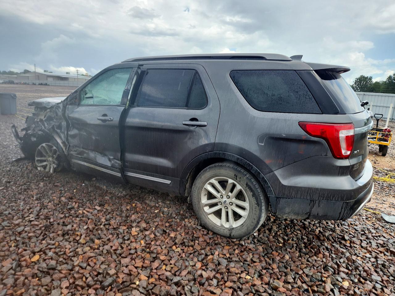 2017 FORD EXPLORER XLT — снимка 2