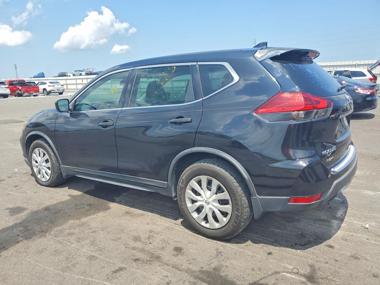 2017 NISSAN ROGUE S — снимка 2