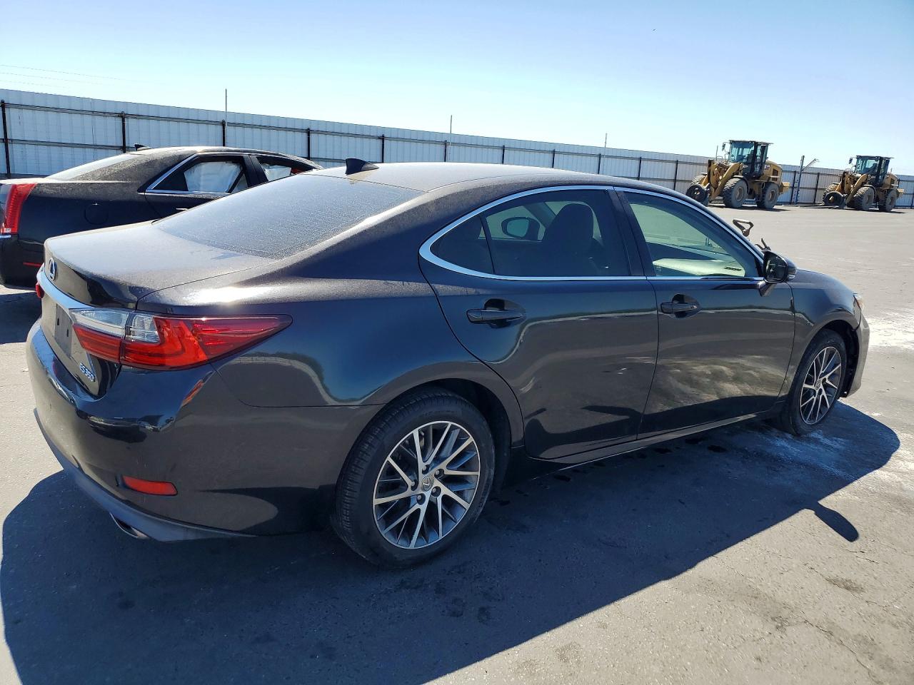 2016 LEXUS ES 350 — снимка 3