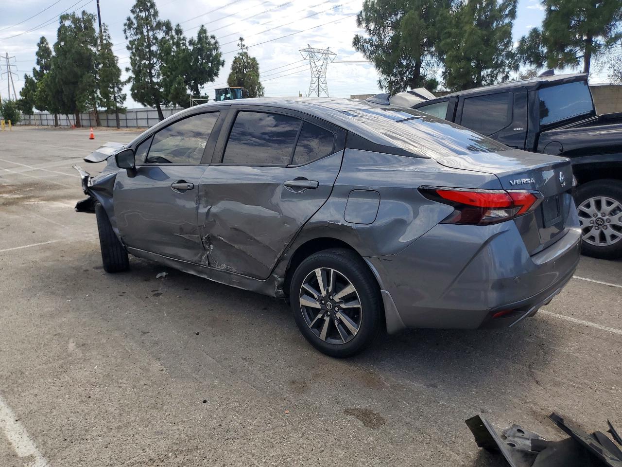 2021 NISSAN VERSA SV — снимка 2