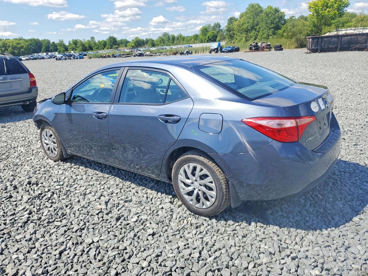 2018 TOYOTA COROLLA LE — снимка 2