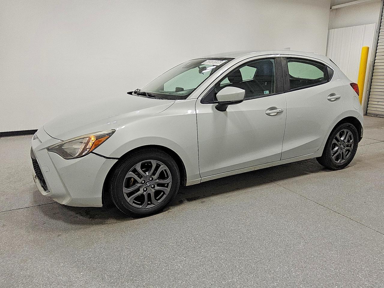 2020 TOYOTA YARIS HATCHBACK LE