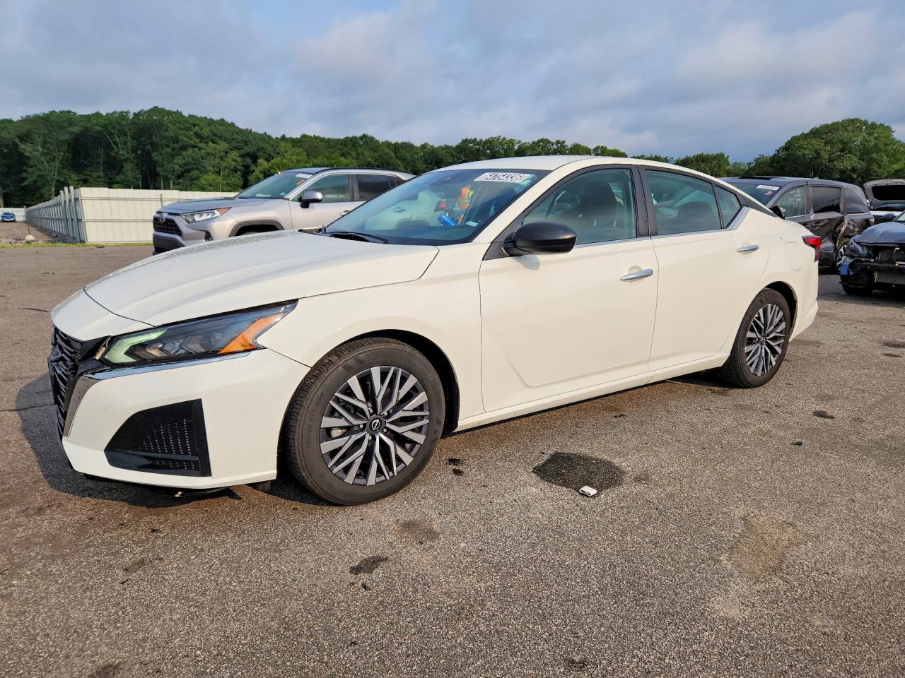 2025 NISSAN ALTIMA SV