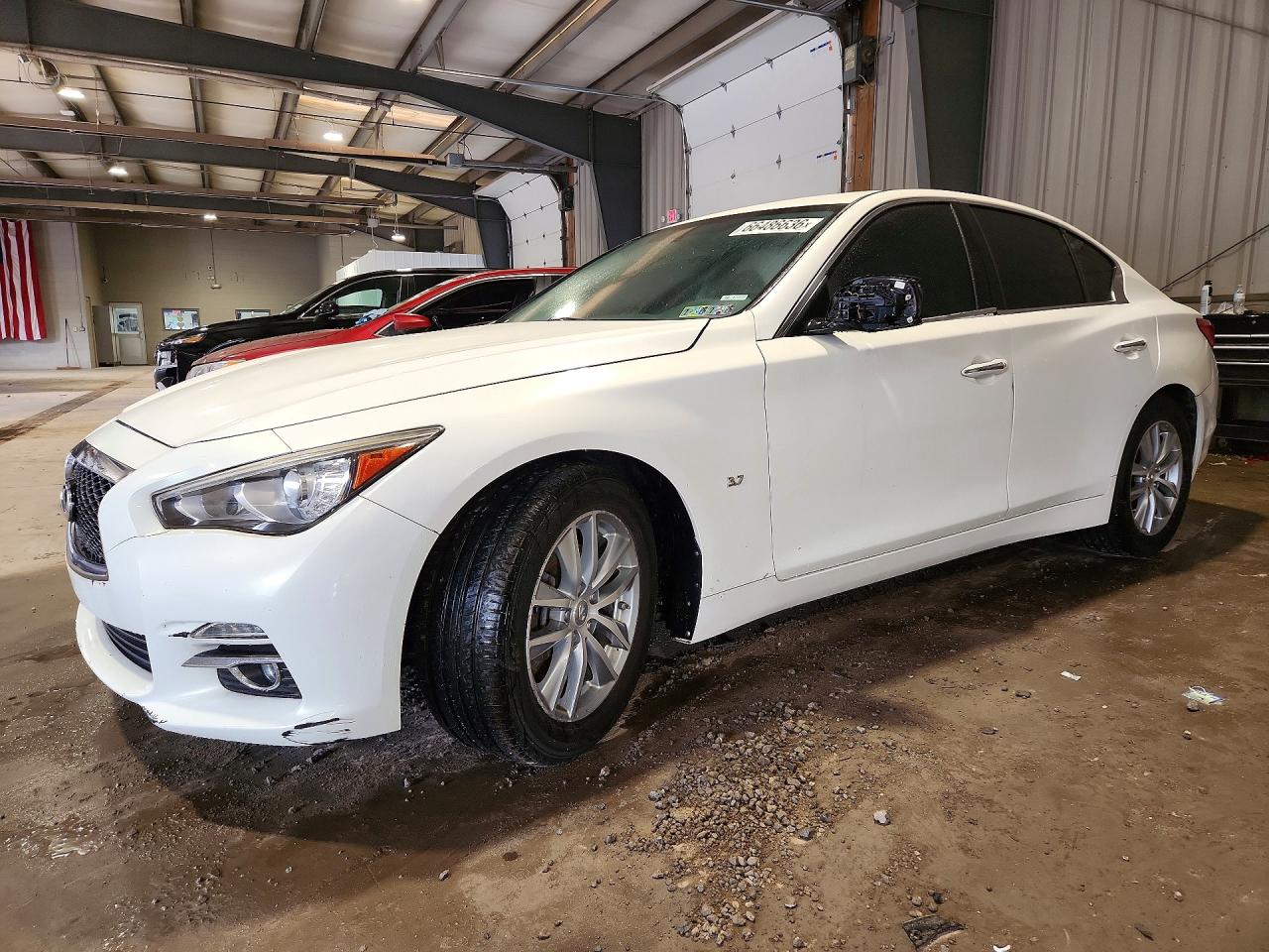 2015 INFINITI Q50 BASE