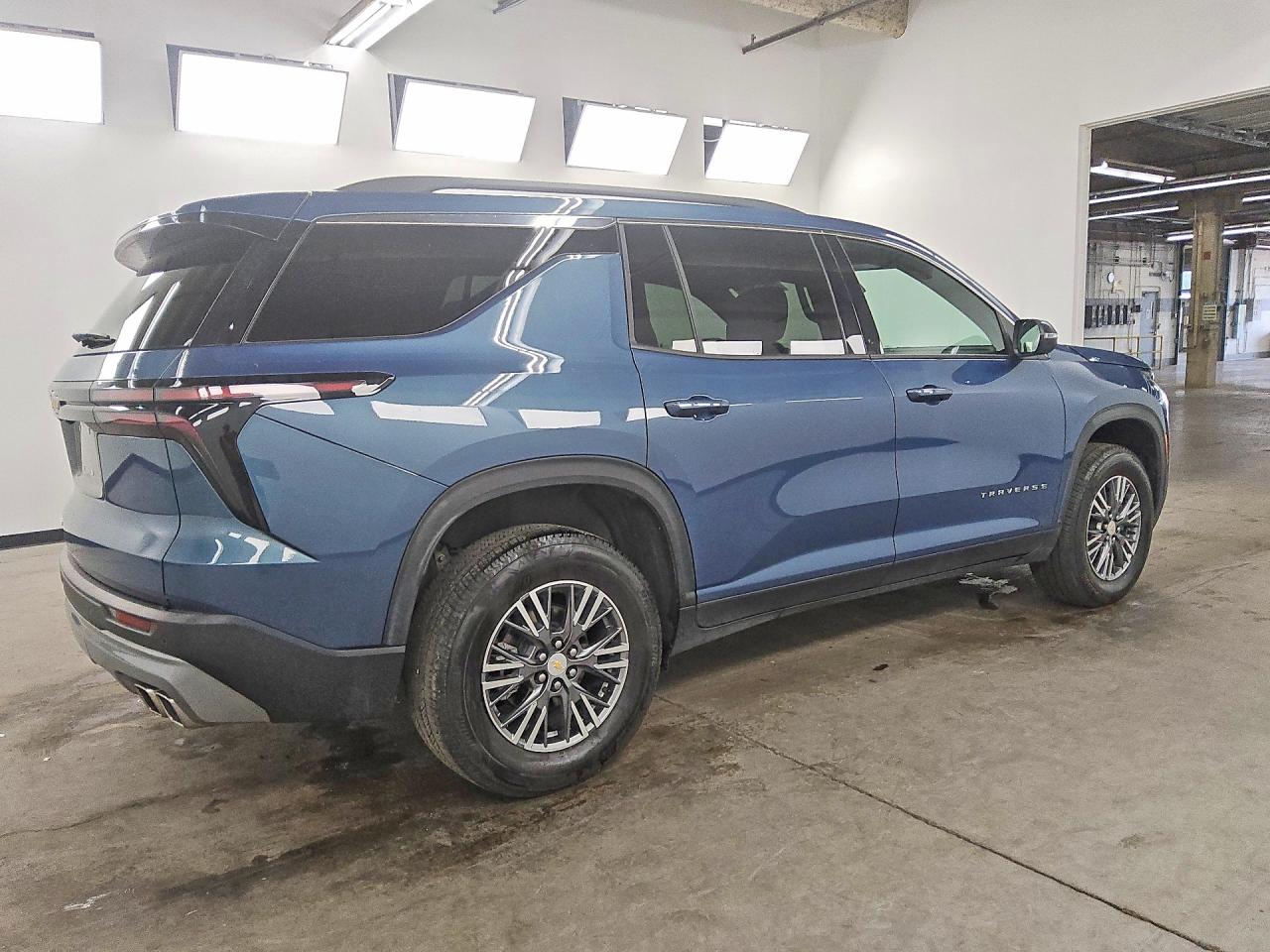 2025 CHEVROLET TRAVERSE LT — снимка 3