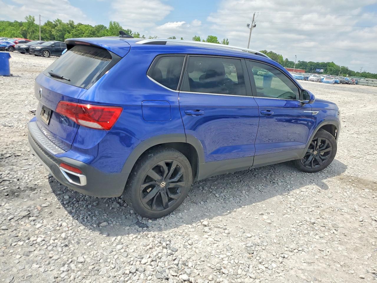 2022 VOLKSWAGEN TAOS SE — снимка 3