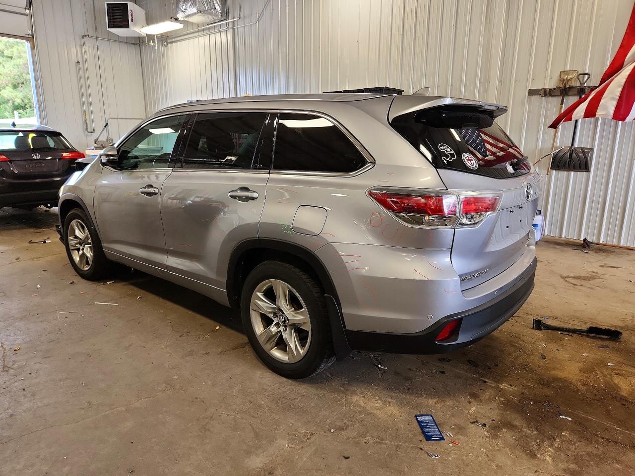 2016 TOYOTA HIGHLANDER LIMITED — снимка 2