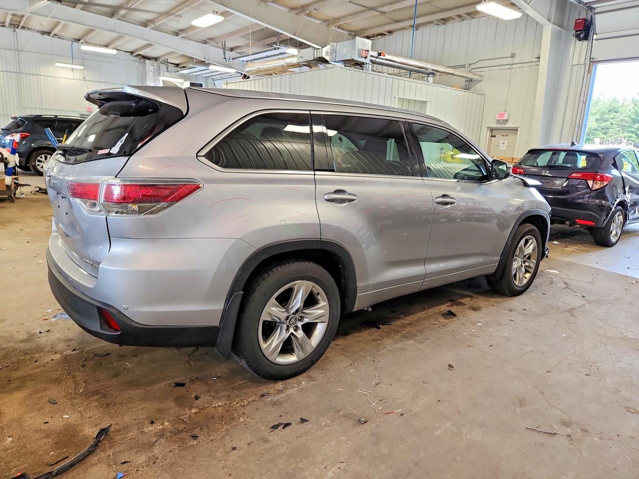 2016 TOYOTA HIGHLANDER LIMITED — снимка 3