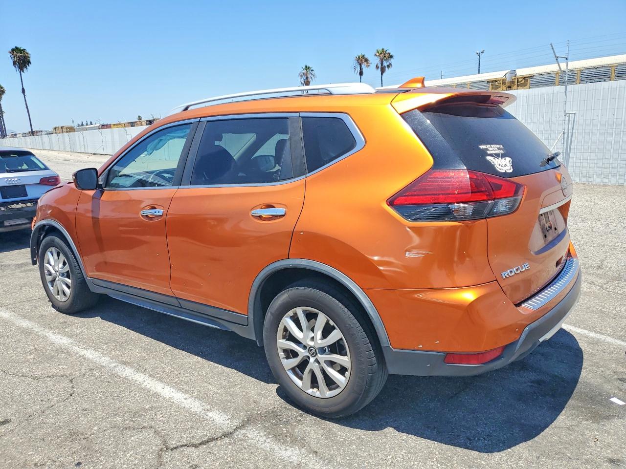 2017 NISSAN ROGUE SV — снимка 2