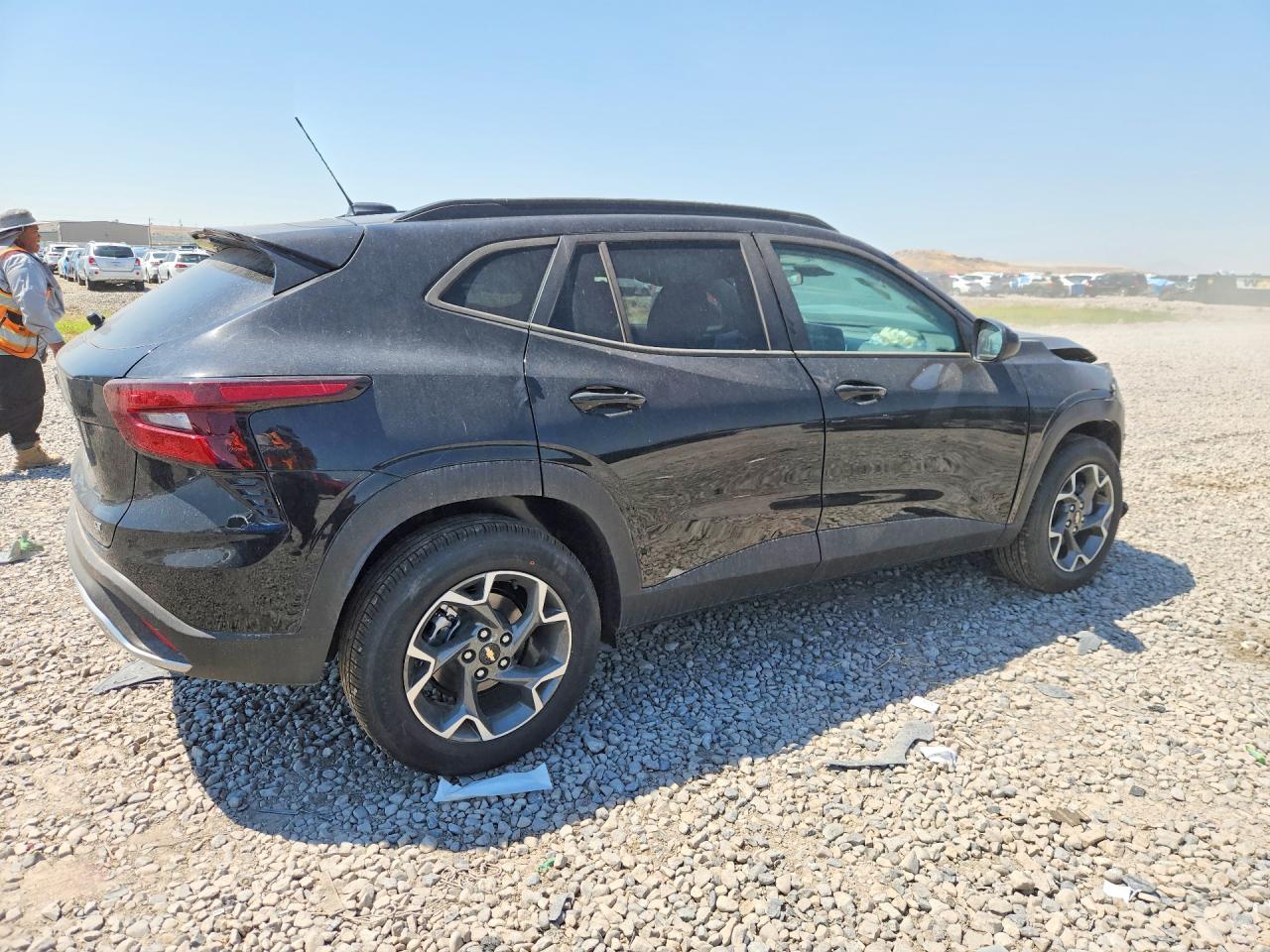 2026 CHEVROLET TRAX 1LT — снимка 3
