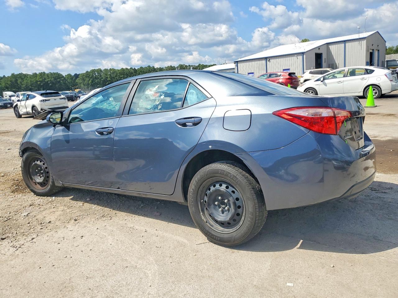 2018 TOYOTA COROLLA LE — снимка 2
