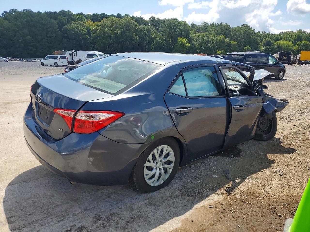 2018 TOYOTA COROLLA LE — снимка 3