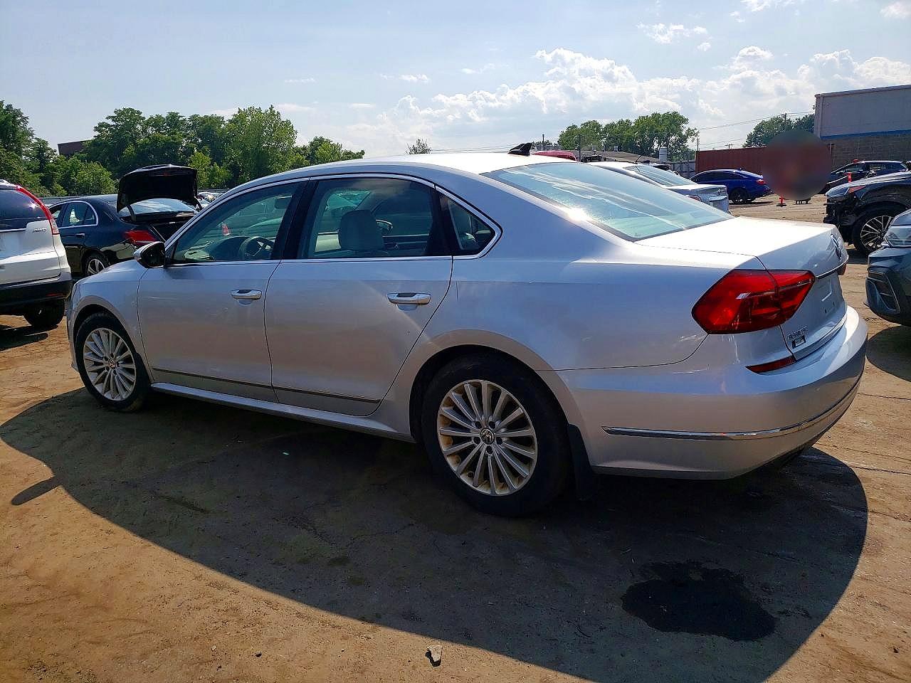 2016 VOLKSWAGEN PASSAT — снимка 2