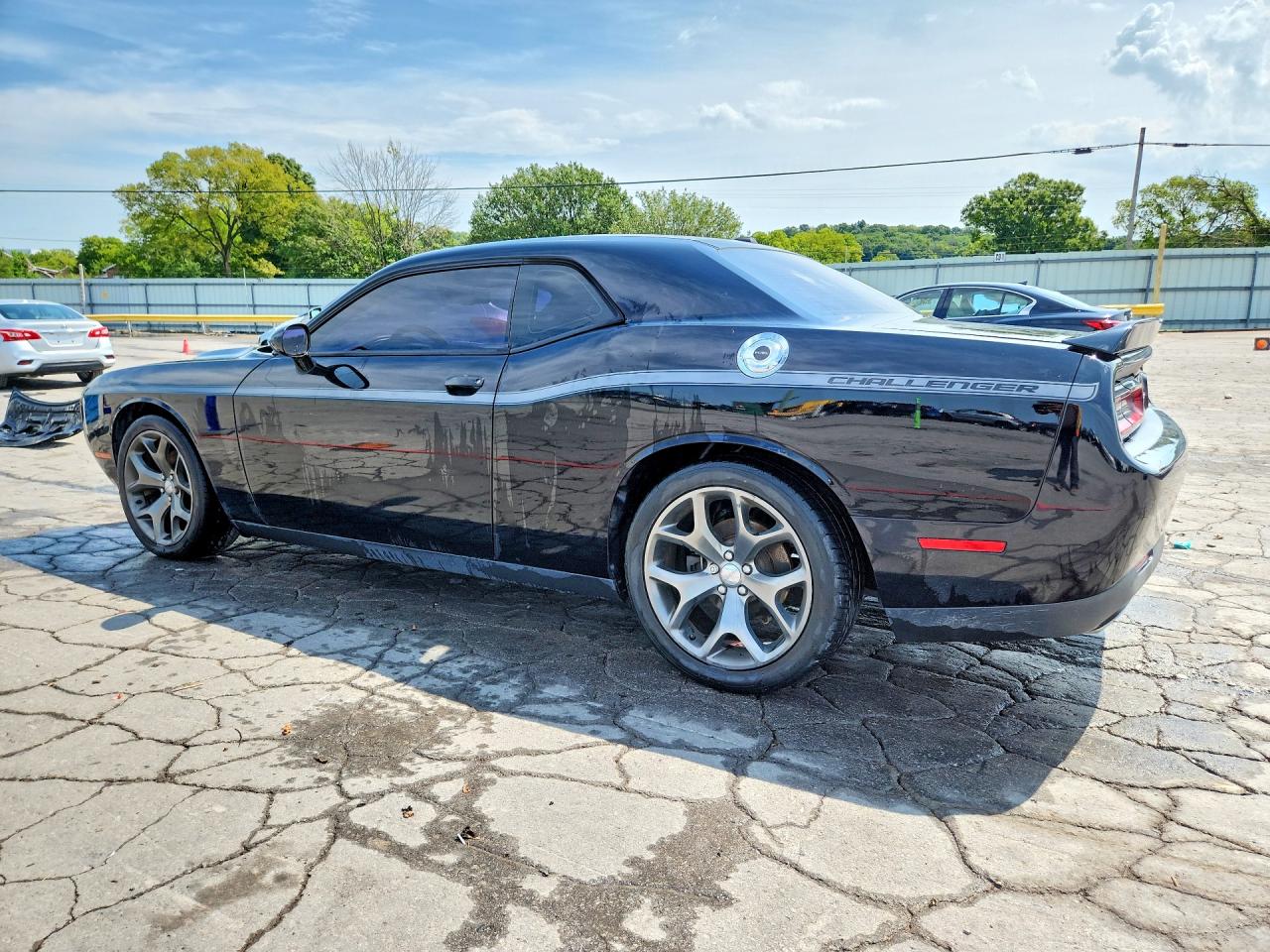 2015 DODGE CHALLENGER SXT — снимка 2