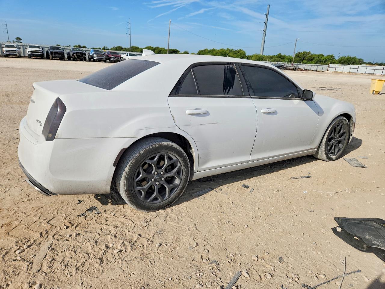 2019 CHRYSLER 300 S — снимка 3